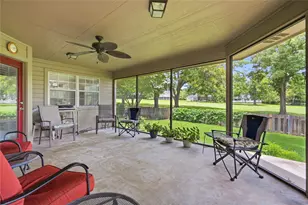 21 Augusta Dr, Marble Falls, TX 78654 - Photo 10