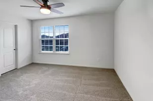 138 Niven Path, Jarrell, TX 76537 - Photo 4