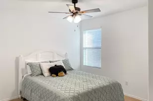 126 Allegro Dr, Hutto, TX 78634 - Photo 10