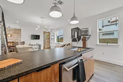 201 Tillery Square #2, Austin, TX 78702 - Photo 10