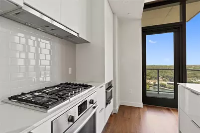44 East Avenue #2011, Austin, TX 78701 - Photo 18