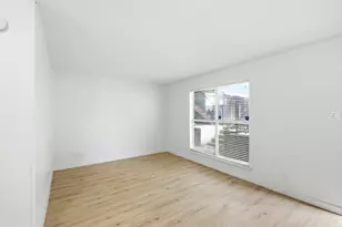 2319 Greenfield Pkwy, Austin, TX 78741 - Photo 4