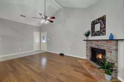 307 Quarry Street, San Marcos, TX 78666 - Photo 6