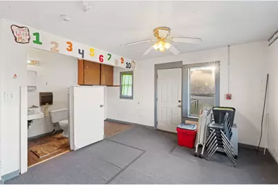 631 S Harris Street, Giddings, TX 78942 - Photo 22