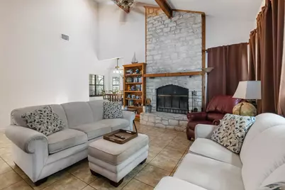 214 Laura Lane, Bastrop, TX 78602 - Photo 8