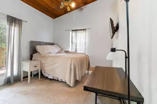 214 Laura Ln, Bastrop, TX 78602 - Photo 18