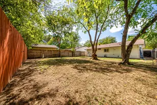 7003 Cherry Meadow Dr, Austin, TX 78745 - Photo 28