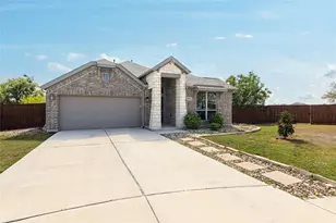 109 Cascia Cir, Liberty Hill, TX 78642 - Photo 2