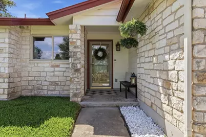 102 Lambs Trail, Buda, TX 78610 - Photo 4