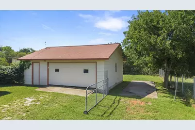 102 Lambs Trail, Buda, TX 78610 - Photo 30