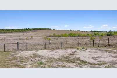 1167 County Road 427, Thrall, TX 76578 - Photo 6