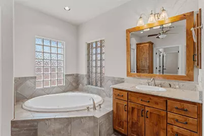 1167 County Road 427, Thrall, TX 76578 - Photo 20