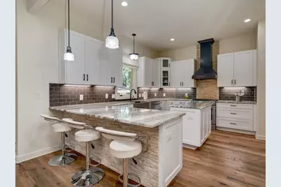 3907 Bailey Lane, Austin, TX 78756 - Photo 14