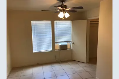 1102 W 22nd Street #B, Austin, TX 78705 - Photo 4