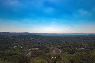 114 Crest View Dr, Wimberley, TX 78676 - Photo 2