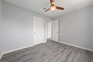 2712 Thrushwood Dr, Austin, TX 78757 - Photo 12