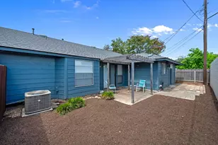 2712 Thrushwood Dr, Austin, TX 78757 - Photo 34