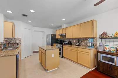 6005 La Mesa Street, Lago Vista, TX 78645 - Photo 10