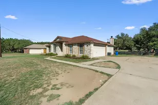 6005 La Mesa St, Lago Vista, TX 78645 - Photo 2