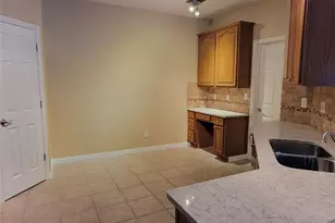 2100 Pipers Field Dr, Austin, TX 78758 - Photo 6