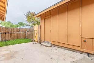323 W William Cannon Dr, Austin, TX 78745 - Photo 28