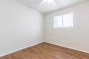 323 W William Cannon Dr, Austin, TX 78745 - Photo 18