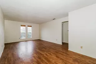 323 W William Cannon Dr, Austin, TX 78745 - Photo 14