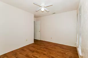 323 W William Cannon Dr, Austin, TX 78745 - Photo 10