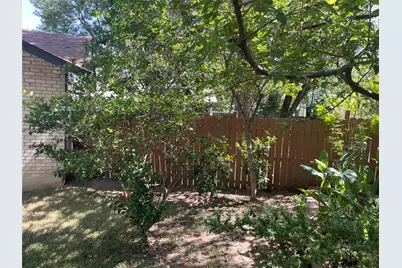 5700 Limerock Hollow, Austin, TX 78744 - Photo 4