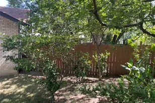 5700 Limerock Hollow, Austin, TX 78744 - Photo 4