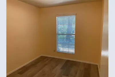 5700 Limerock Hollow, Austin, TX 78744 - Photo 14