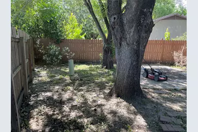 5700 Limerock Hollow, Austin, TX 78744 - Photo 20