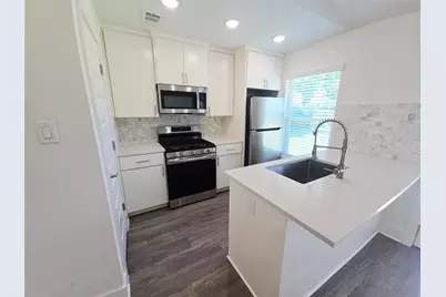 6103 Calmar Cove, Austin, TX 78721 - Photo 4