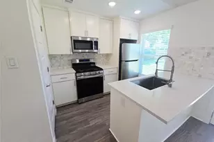 6103 Calmar Cove, Austin, TX 78721 - Photo 4