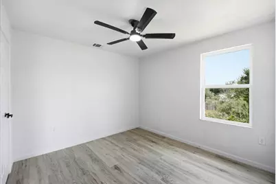 140 Lobo Lane, Cedar Creek, TX 78612 - Photo 10