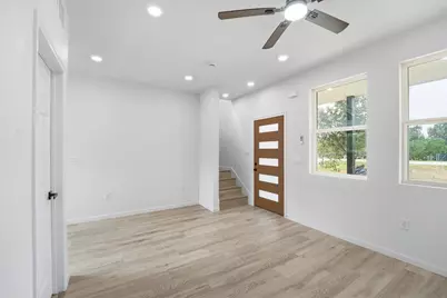 140 Lobo Lane, Cedar Creek, TX 78612 - Photo 6
