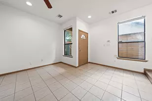 1904 Garden St, Austin, TX 78702 - Photo 2