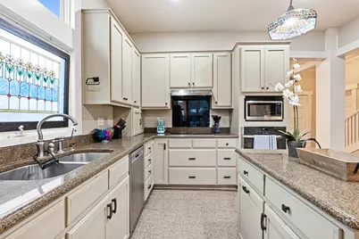 1211 Lexington Street, Taylor, TX 76574 - Photo 12