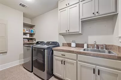 1211 Lexington Street, Taylor, TX 76574 - Photo 24