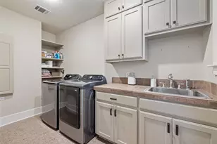 1211 Lexington St, Taylor, TX 76574 - Photo 24