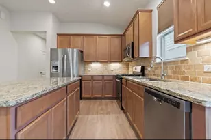 141 Hunt's Link Rd, Dripping Springs, TX 78620 - Photo 6