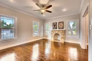 906 E 38 1/2 St, Austin, TX 78751 - Photo 6