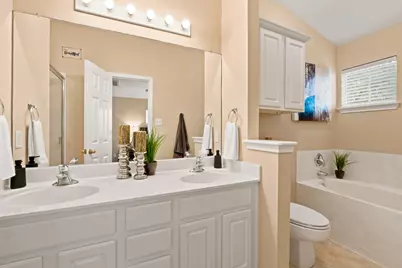 1900 Scofield Ridge Parkway #202, Austin, TX 78727 - Photo 18
