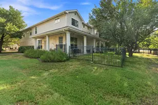 1900 Scofield Ridge Pkwy, Austin, TX 78727 - Photo 4