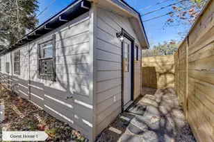 7002 Whispering Oaks Dr, Austin, TX 78745 - Photo 30