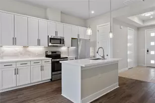 4507 E Martin Luther King Junior Blvd, Austin, TX 78721 - Photo 2