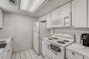 2401 Leon St, Austin, TX 78705 - Photo 10