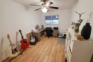 924 Acorn Oaks Dr, Austin, TX 78745 - Photo 12