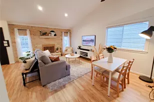924 Acorn Oaks Dr, Austin, TX 78745 - Photo 2