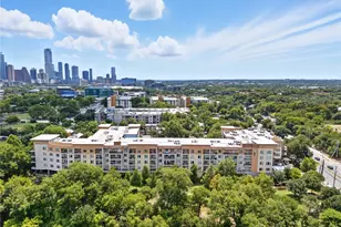 1900 Barton Springs Rd, Austin, TX 78704 - Photo 20